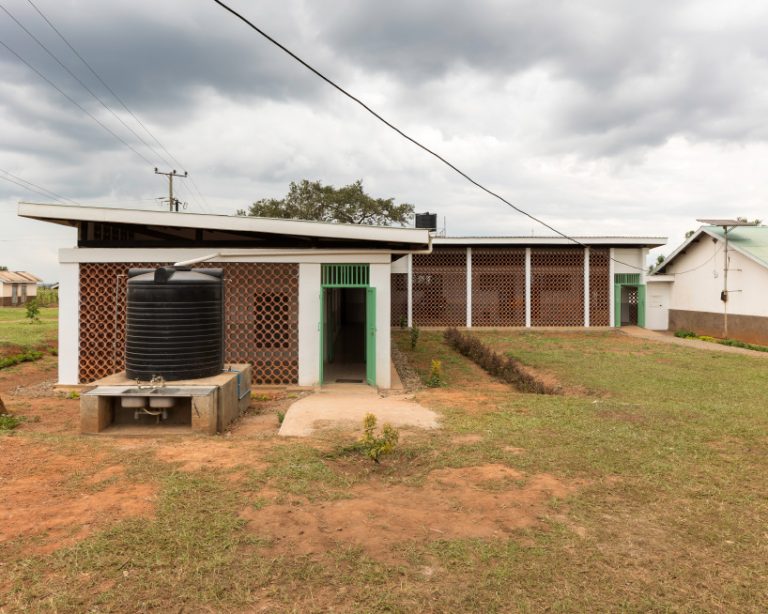 3HKS-kachumbala-maternity-unit-uganda-designboom-02-768×614 (1) 3HKS-kachumbala-maternity-unit-uganda-designboom-02-768×614 (1)