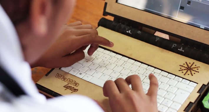 Laptop ecológico de madeira pode ser recarregado com energia solar