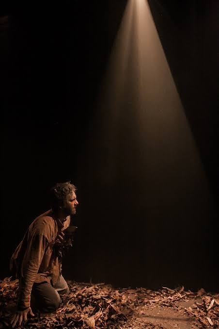 Baseada em cartas, peça teatral em SP relata vida e obra de Van Gogh