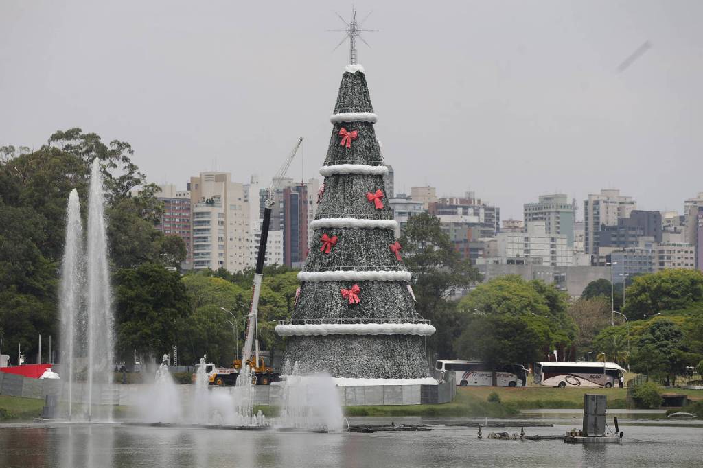 1-arvore-de-natal-do-ibirapuera-e-inaugurada-e-promete-show-de-luzes-inedito 1-arvore-de-natal-do-ibirapuera-e-inaugurada-e-promete-show-de-luzes-inedito