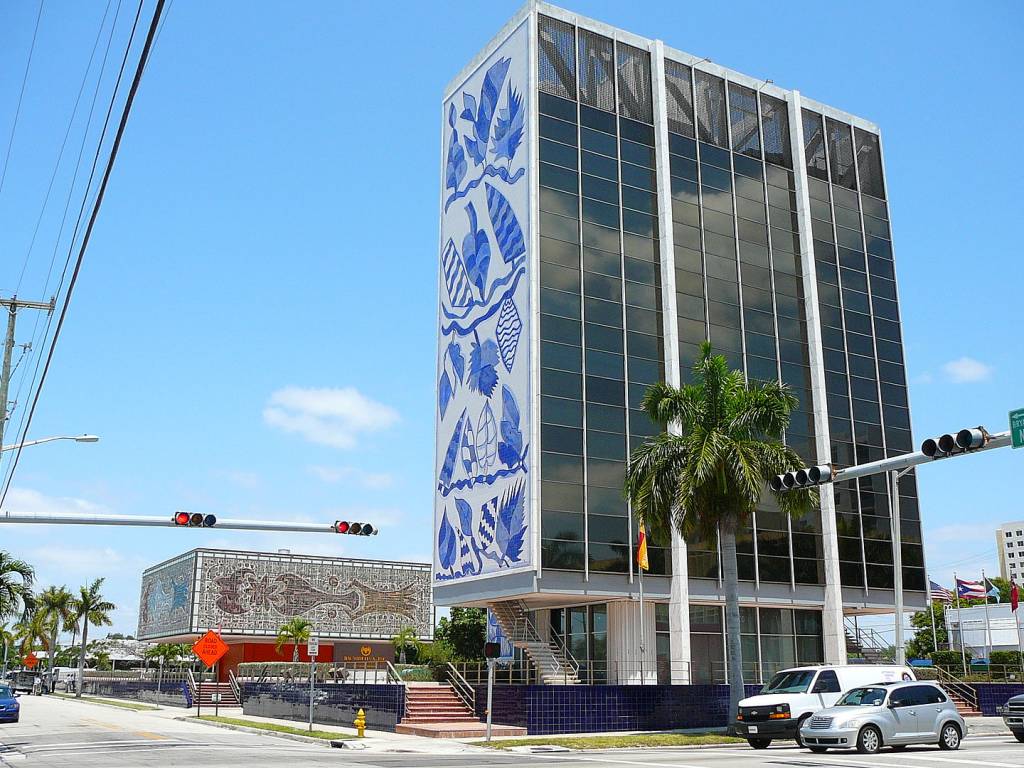 1440px-Bacardi_building_Miami 1440px-Bacardi_building_Miami