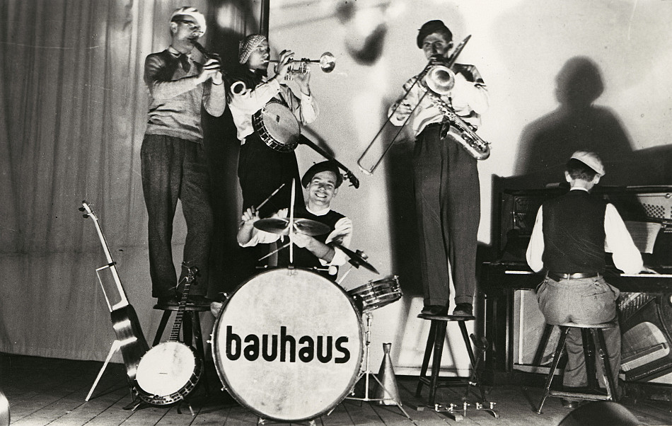 3-google-celebra-100-anos-de-bauhaus-com-colecao-especial 3-google-celebra-100-anos-de-bauhaus-com-colecao-especial