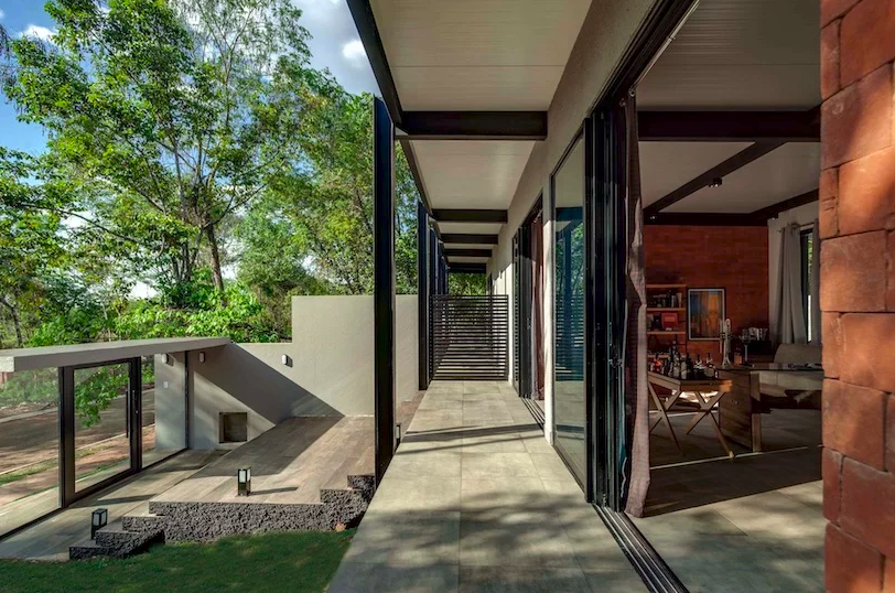 6-casa-e-construida-em-meio-a-densa-floresta-tropical-brasileira 6-casa-e-construida-em-meio-a-densa-floresta-tropical-brasileira