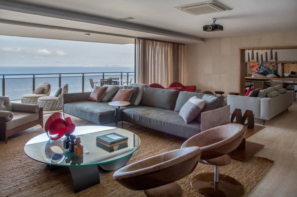 3-apartamento-valoriza-vista-com-fachada-extensa-voltada-para-o-mar 3-apartamento-valoriza-vista-com-fachada-extensa-voltada-para-o-mar