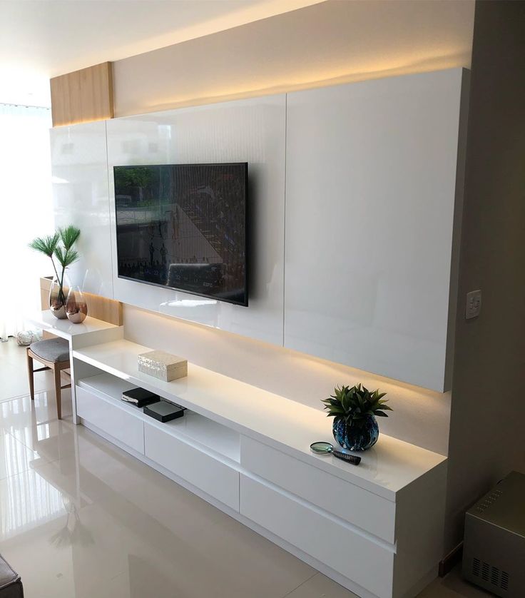 5-dicas-para-simular-luz-natural-quanto-voce-nao-a-tem-pinterest Painel tv; laca brilhante; sala de tv; rack