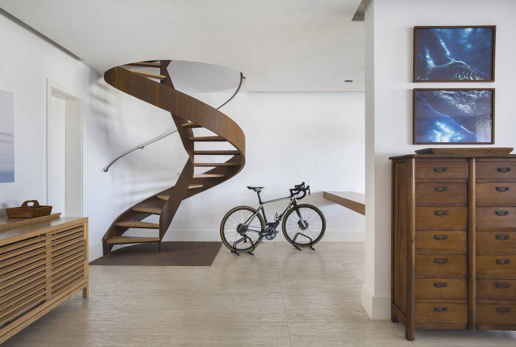 6-tons-neutros-e-amplitude-garantem-mais-conforto-a-este-apartamento-no-rio 6-tons-neutros-e-amplitude-garantem-mais-conforto-a-este-apartamento-no-rio