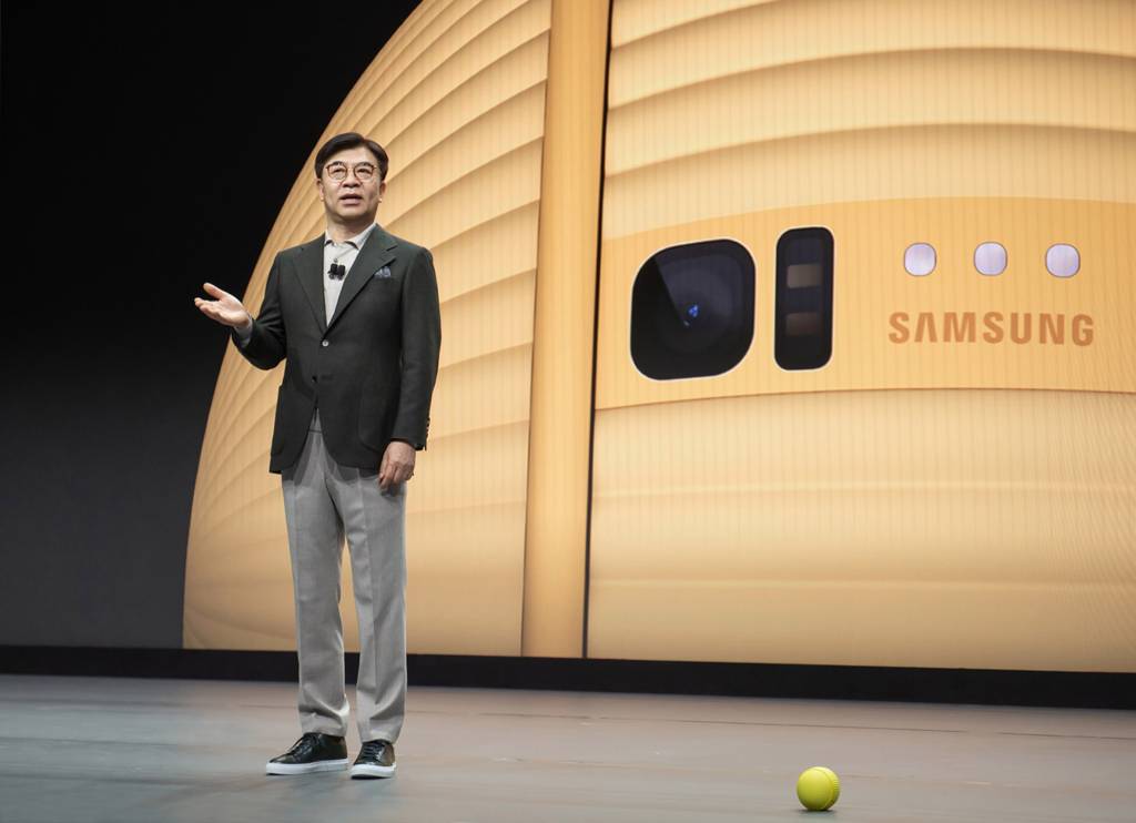 samsung-ballie-robot-ces-technology_dezeen_2364_col_3 samsung-ballie-robot-ces-technology_dezeen_2364_col_3