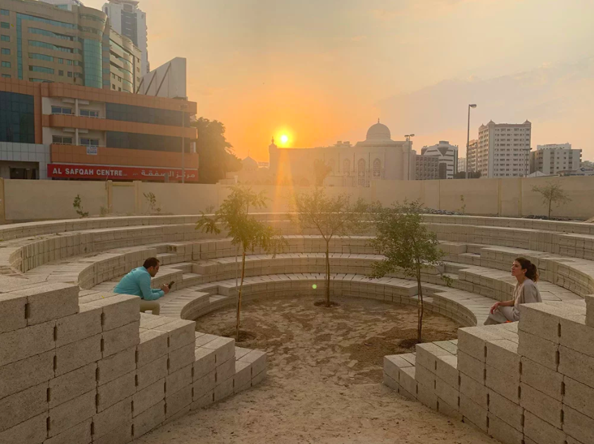Modelo de jardim ornamental, urbano e sem água é criado em Sharjah