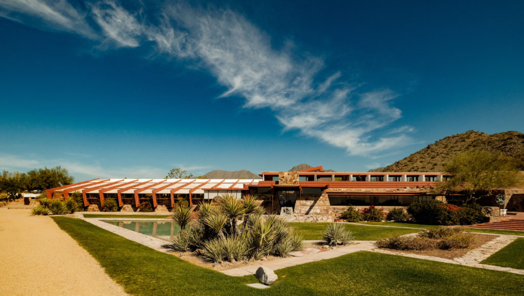 Escola de Arquitetura de Frank Lloyd Wright permanecerá aberta!