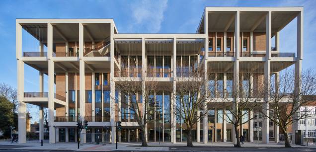 Centro de Ensino da Kingston University. Centro de Ensino da Kingston University.