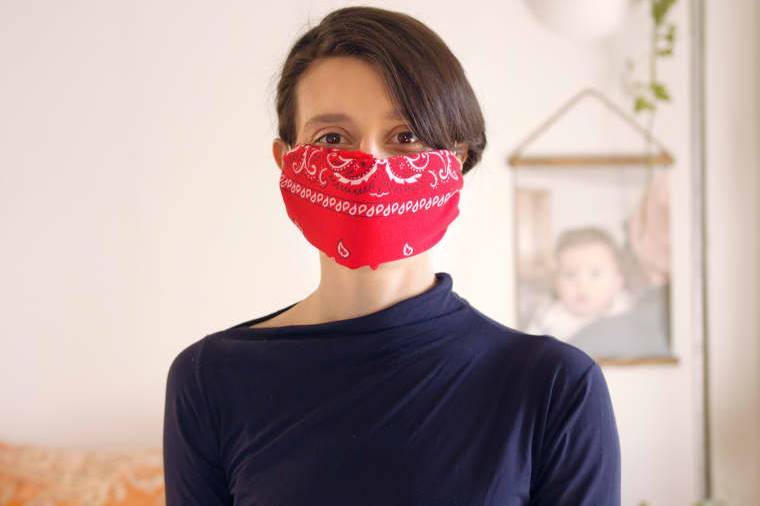 video_2020-04_No-Sew Face Mask_Irene_with_mask video_2020-04_No-Sew Face Mask_Irene_with_mask