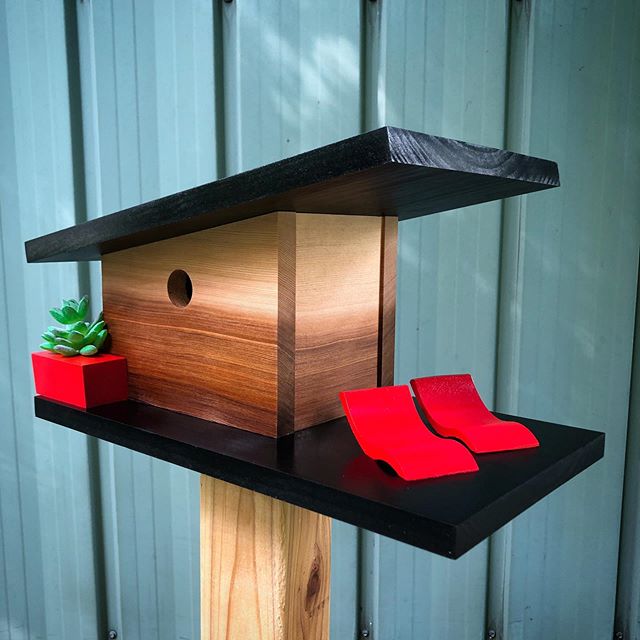 Artista cria casas para pássaros inspiradas em arquitetos modernistas