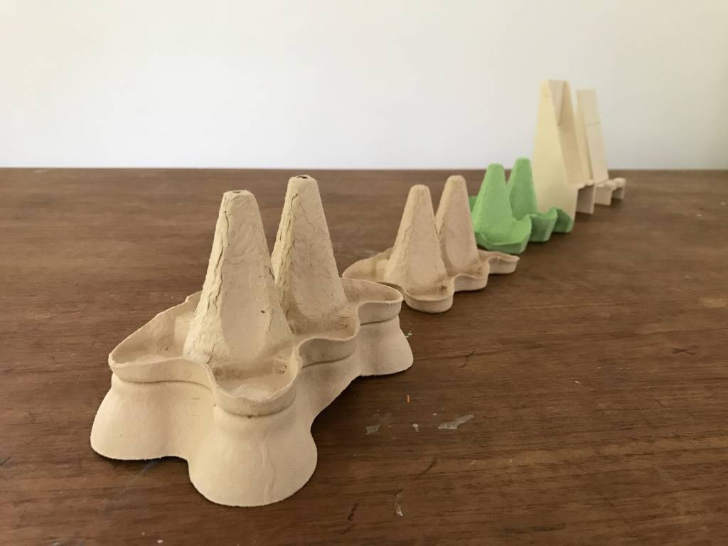 paul-priestman-egg-box-phone-holder-design_dezeen_2364_col_4