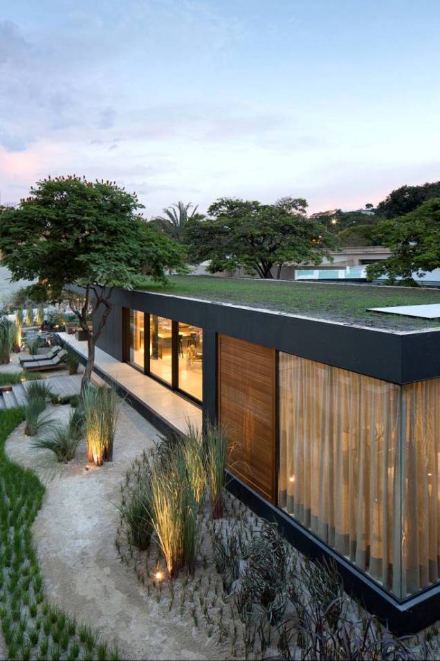 <strong>SysHaus, por Arthut Casas |</strong> Apresentado na CASACOR São Paulo, c<span>ada parte do projeto foi pensada exclusivamente com base nas necessidades e especificações, de modo extremamente eficiente e funcional, sem entulho e com tempo de execução reduzido.</span> <strong>SysHaus, por Arthut Casas |</strong> Apresentado na CASACOR São Paulo, c<span>ada parte do projeto foi pensada exclusivamente com base nas necessidades e especificações, de modo extremamente eficiente e funcional, sem entulho e com tempo de execução reduzido.</span>