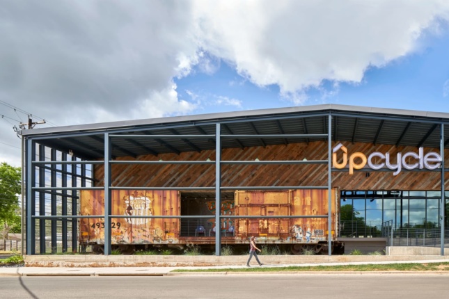 <strong>UPCycle, Austin, Texas - Gensler |</strong> De acordo com o júri: "a equipe de design aqui mostra como criar um projeto de reutilização excelente, saudável, sustentável e adaptável, com um orçamento apertado".