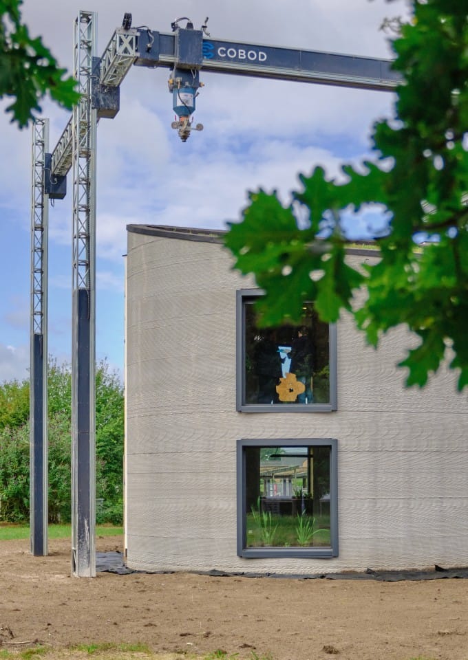 Impressora 3D constrói casa de dois pisos 60% mais barata