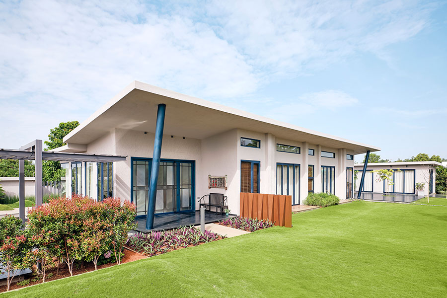 Mistura de estilos e muita cor nesta casa de férias na Índia