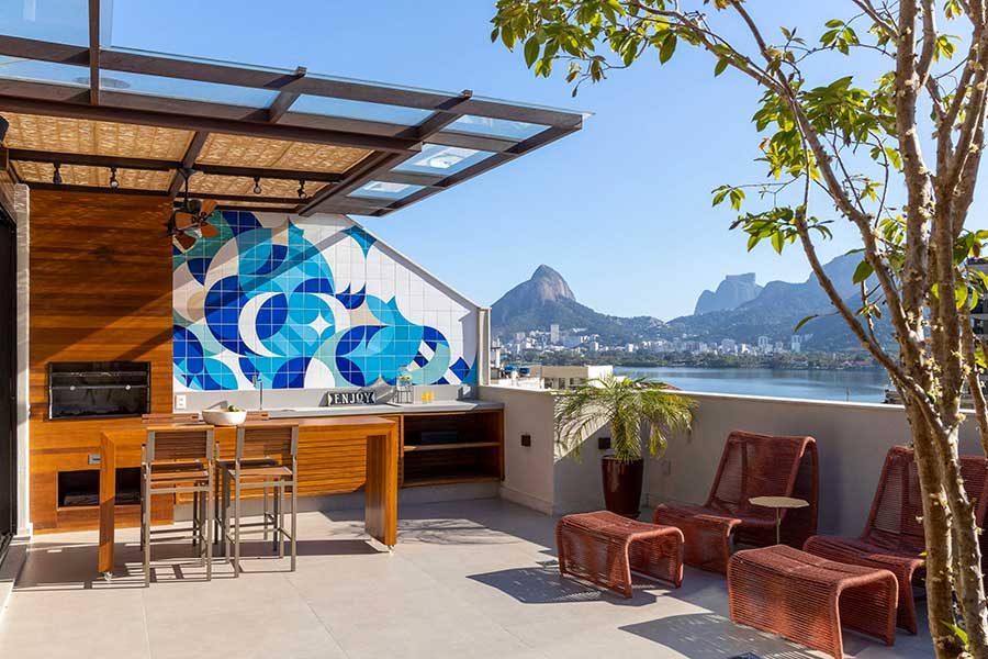 Nesta cobertura carioca, projeto valoriza vista privilegiada