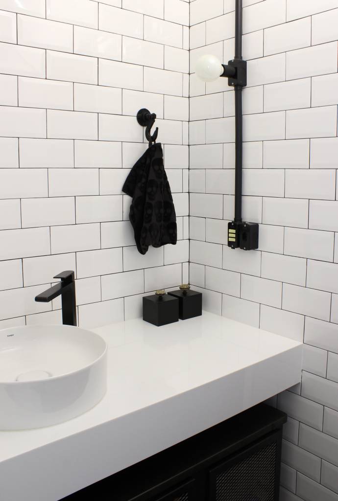 Designer-transforma-tubulação-de-gás-em-peça-de-Design-casacom-2 Designer-transforma-tubulação-de-gás-em-peça-de-Design-casacom-2