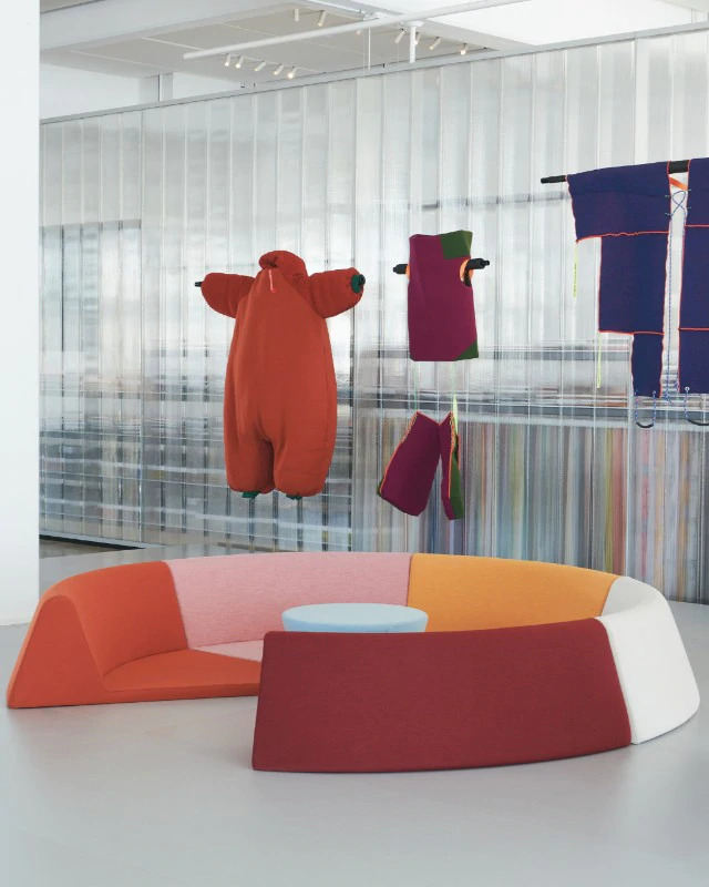 designers-experimentam-tecidos-na-nova-exposicao-kvadrat-casa.com-3 designers-experimentam-tecidos-na-nova-exposicao-kvadrat-casa.com-3