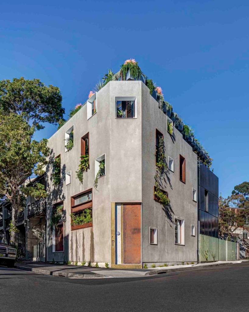 uma-casa-sustentavel-projetada-para-os-novos-tempos-welcome-to-the-jungle-house-casa.com-1