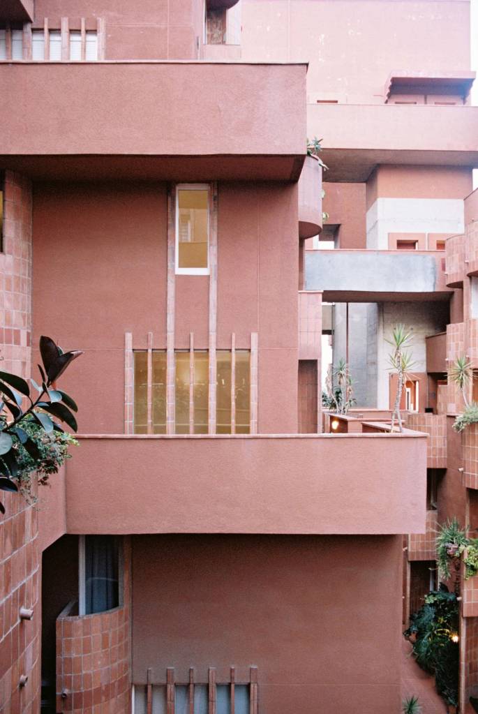 varanda-apartamento-barcelona-terracota varanda-apartamento-barcelona-terracota