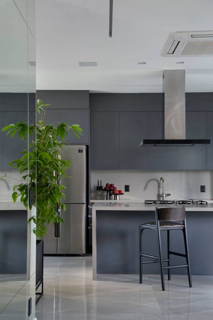 apartamento-neutro-Bianca-da-Hora6 cozinha com armários cinza