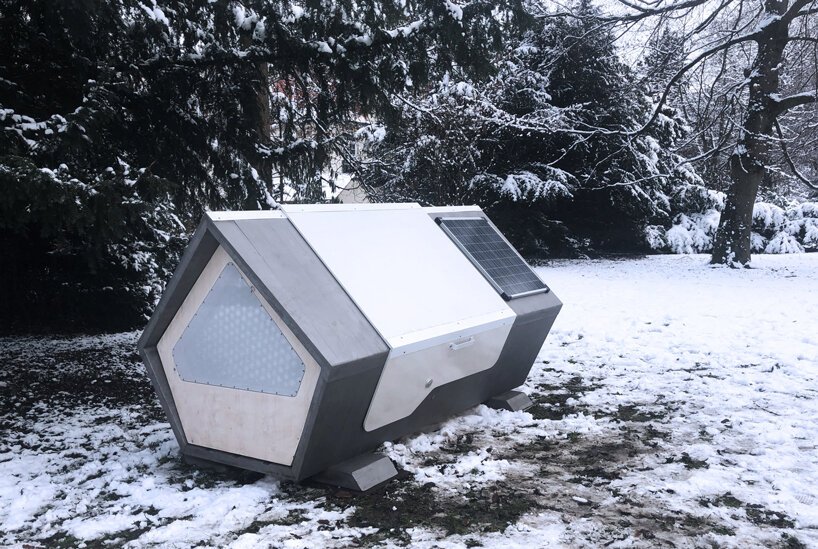 abrigo-movido-a-energia-solar-e-criado-para-proteger-sem-teto-no-inverno-casa.com-1 abrigo-movido-a-energia-solar-e-criado-para-proteger-sem-teto-no-inverno-casa.com-1