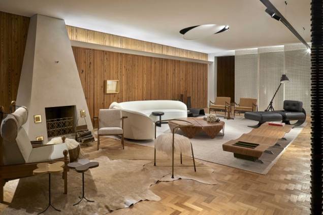 Sala da Lareira - Carol Horta e Júlia Belisário. CASACOR Minas Gerais 2019. Sala da Lareira - Carol Horta e Júlia Belisário. CASACOR Minas Gerais 2019.