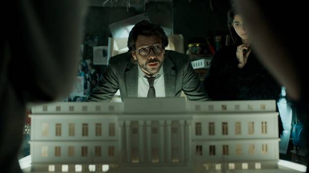 LA CASA DE PAPEL - Quem assistiu aos planos do Professor e dos seus pupilos n&atilde;o tinha como errar essa aqui. Localizado em Madrid, o pr&eacute;dio do Consejo Superior de Investigaciones Cient&iacute;ficas foi utilizado como cen&aacute;rio para a Casa da Moeda espanhola.