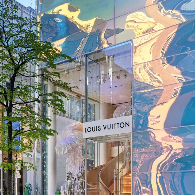 Psicodélico chic: loja da Louis Vuitton em Tóquio inspira-se na água