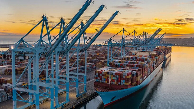 navio-porta-conteineres-zero-emissao-de-carbono-casa.com-2 primeiro navio contêiner neutro em carbono