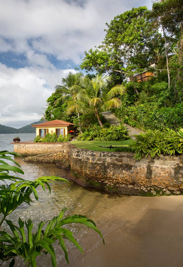 Casa em Angra dos Reis projetada pela arquiteta AMANDA MIRANDA _ foto 0 Casa em Angra dos Reis projetada pela arquiteta AMANDA MIRANDA _ foto 0