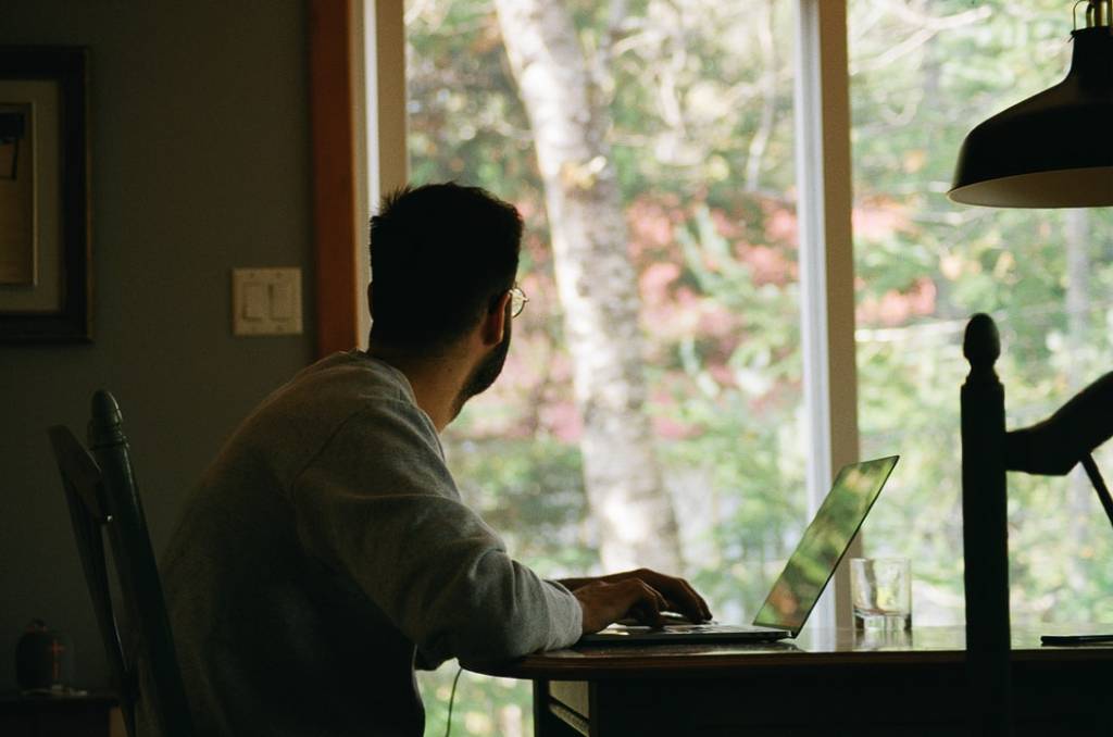 como-lidar-com-os-vizinhos-de-condominio-no-home-office-casa.com-1