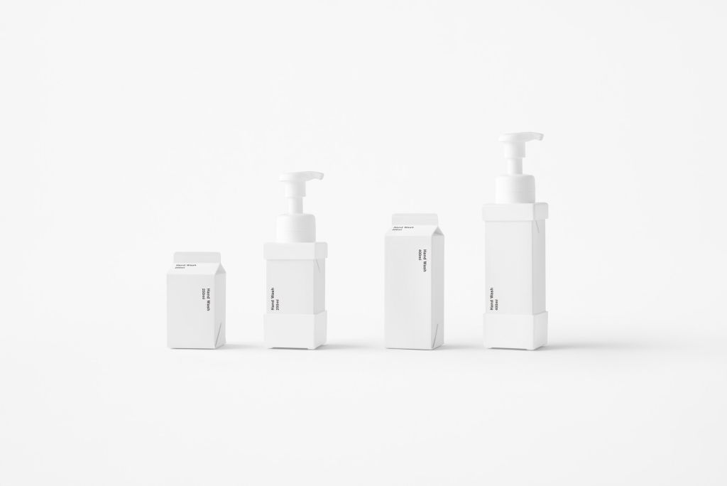 nendo-soap-dispensers-carton-and-pump-japan-design_dezeen_2364_col_14 dispensadores de sabonete em formato de caixas de leite