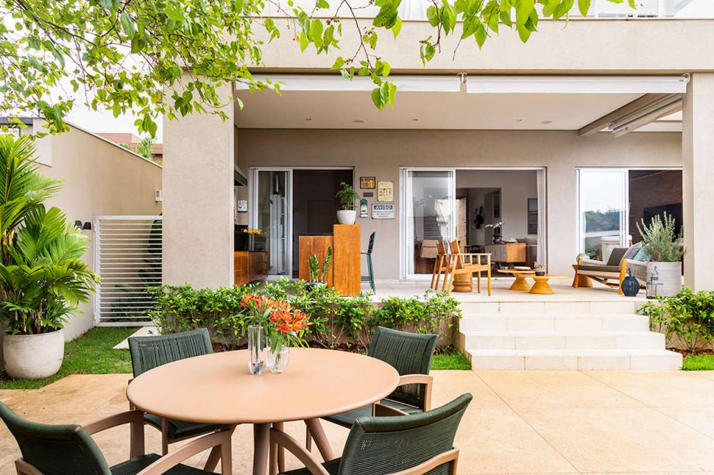 15-amplitude-conforto-e-decor-leve-marcam-casa-arborizada-em-alphaville 15-amplitude-conforto-e-decor-leve-marcam-casa-arborizada-em-alphaville