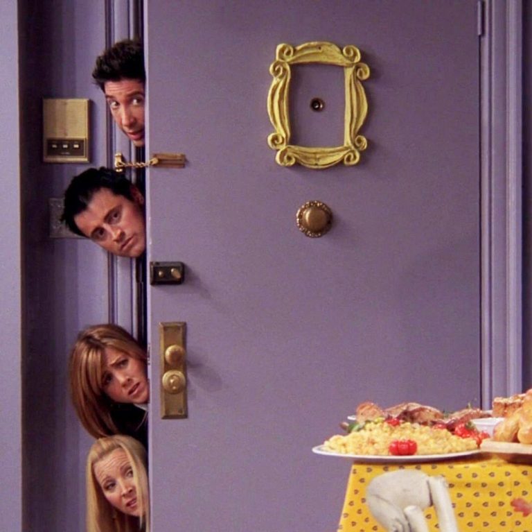 DIY: aquele com o olho mágico de Friends DIY: aquele com o olho mágico de Friends