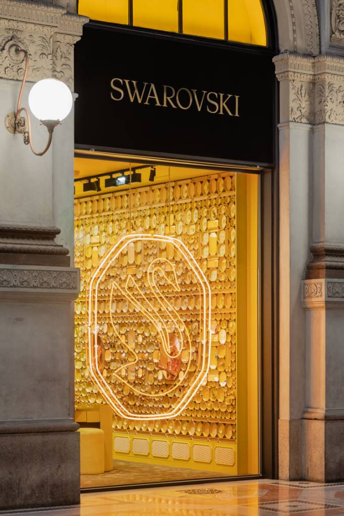 novo-logo-loja-swarovski-design-week-04 novo-logo-loja-swarovski-design-week-04