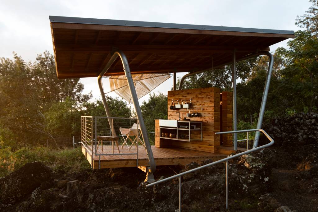 1-casa-de-22-m-2-recebe-projeto-de-visao-ecocentrica-e-de-amor-pela-terra Outside House, projetada pelo escritório FLOAT