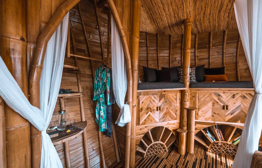 Série-Aluga-se-um-Paraíso-3-Airbnb’s-incríveis-em-Bali-Camaya-14 Série-Aluga-se-um-Paraíso-3-Airbnb’s-incríveis-em-Bali-Camaya-14