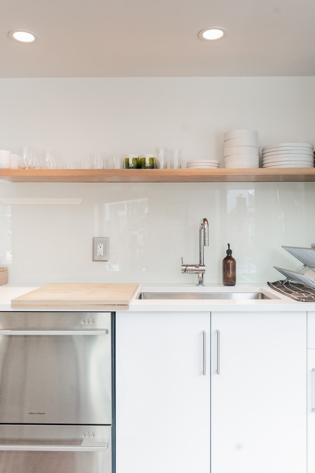 torneira-de-cozinha-como-definir-o-modelo-certo-casa.com-8-unsplash-jon-nathon-stebbe torneira-de-cozinha-como-definir-o-modelo-certo-casa.com-8-unsplash-jon-nathon-stebbe