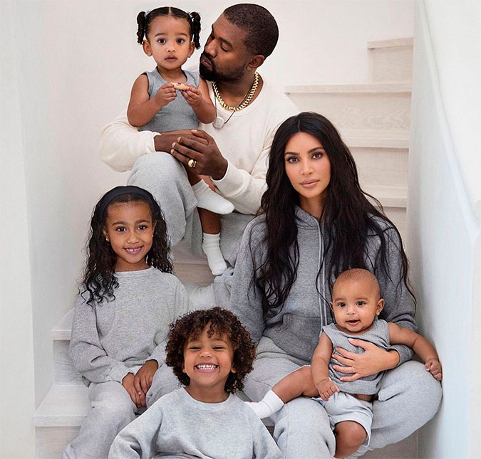 Por-dentro-da-casa-de-Kanye-West-e-Kim-Kardashian-ad-15