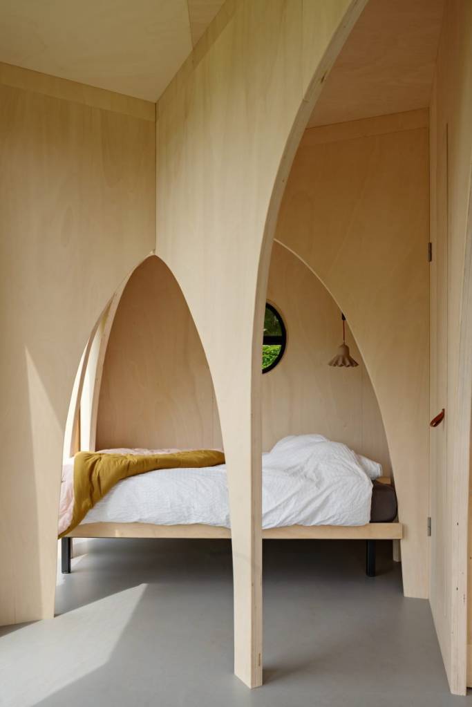 ambientes-cabanas-quarto-casa-interiores-dezeen-01 ambientes-cabanas-quarto-casa-interiores-dezeen-01