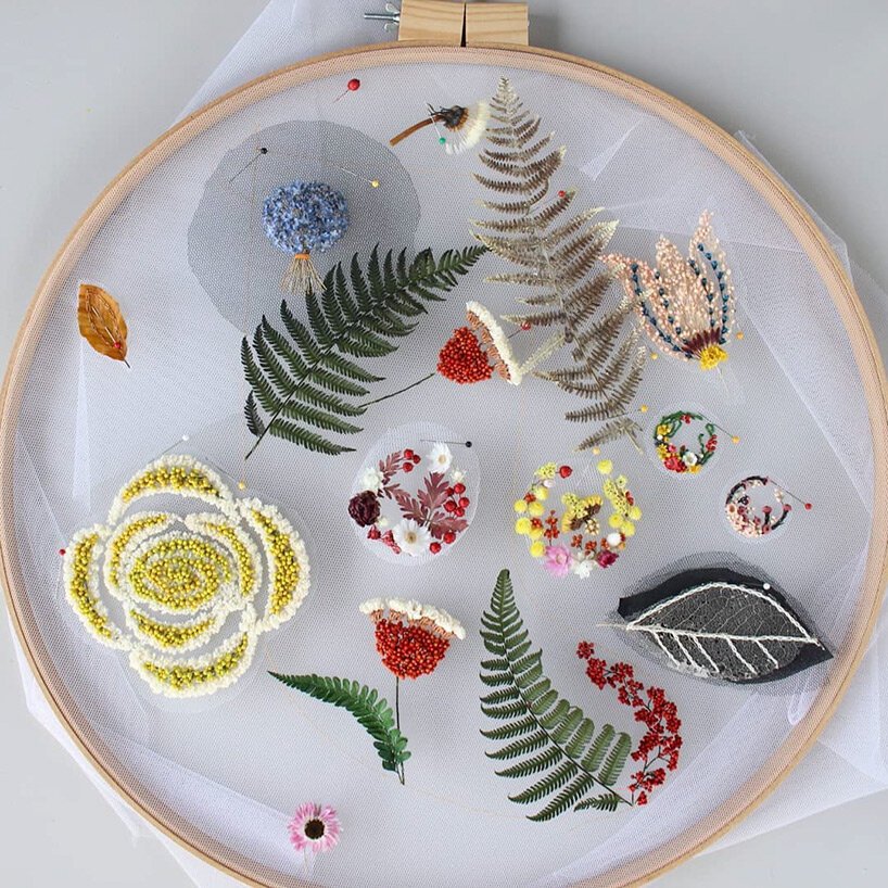 arte-flores-bordado-olga-prinku-flowers-tulle-embroidery-designboom-05