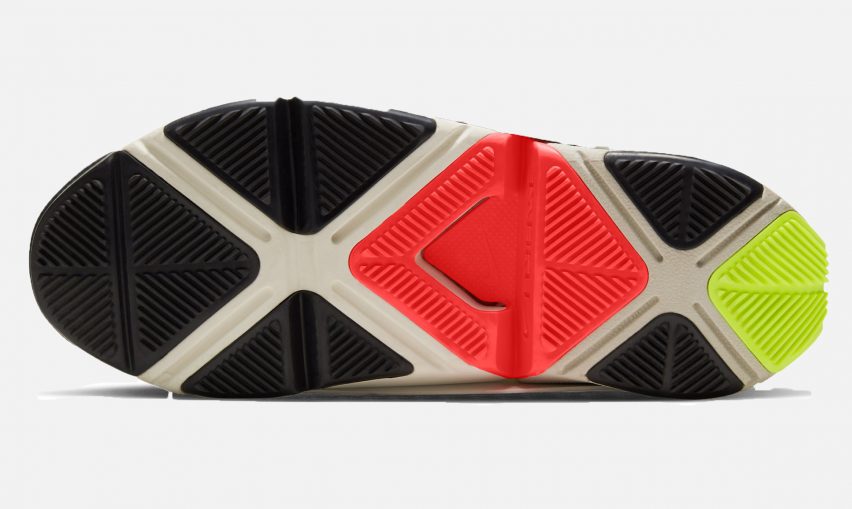 nike-go-flyease-sem-cadarço-mãos-acessibilidade_dezeen-06 nike-go-flyease-sem-cadarço-mãos-acessibilidade_dezeen-06