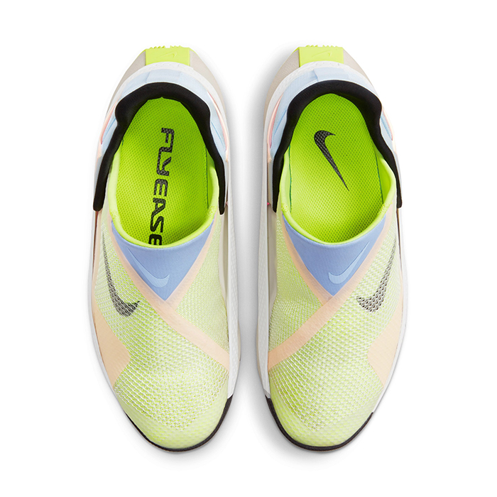 nike-go-flyease-sem-cadarço-mãos-acessibilidade_dezeen-08