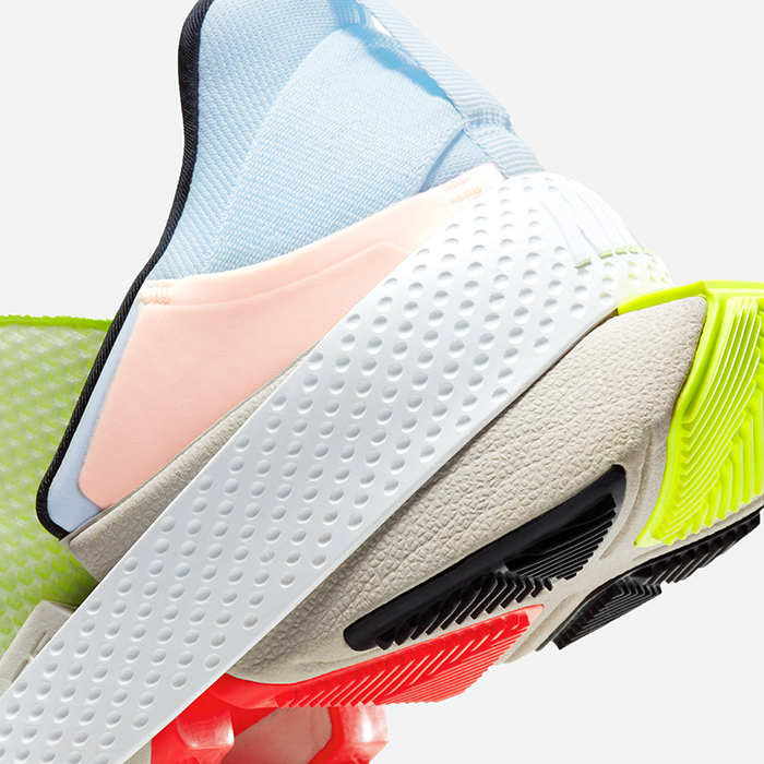 nike-go-flyease-sem-cadarço-mãos-acessibilidade_dezeen-09 nike-go-flyease-sem-cadarço-mãos-acessibilidade_dezeen-09