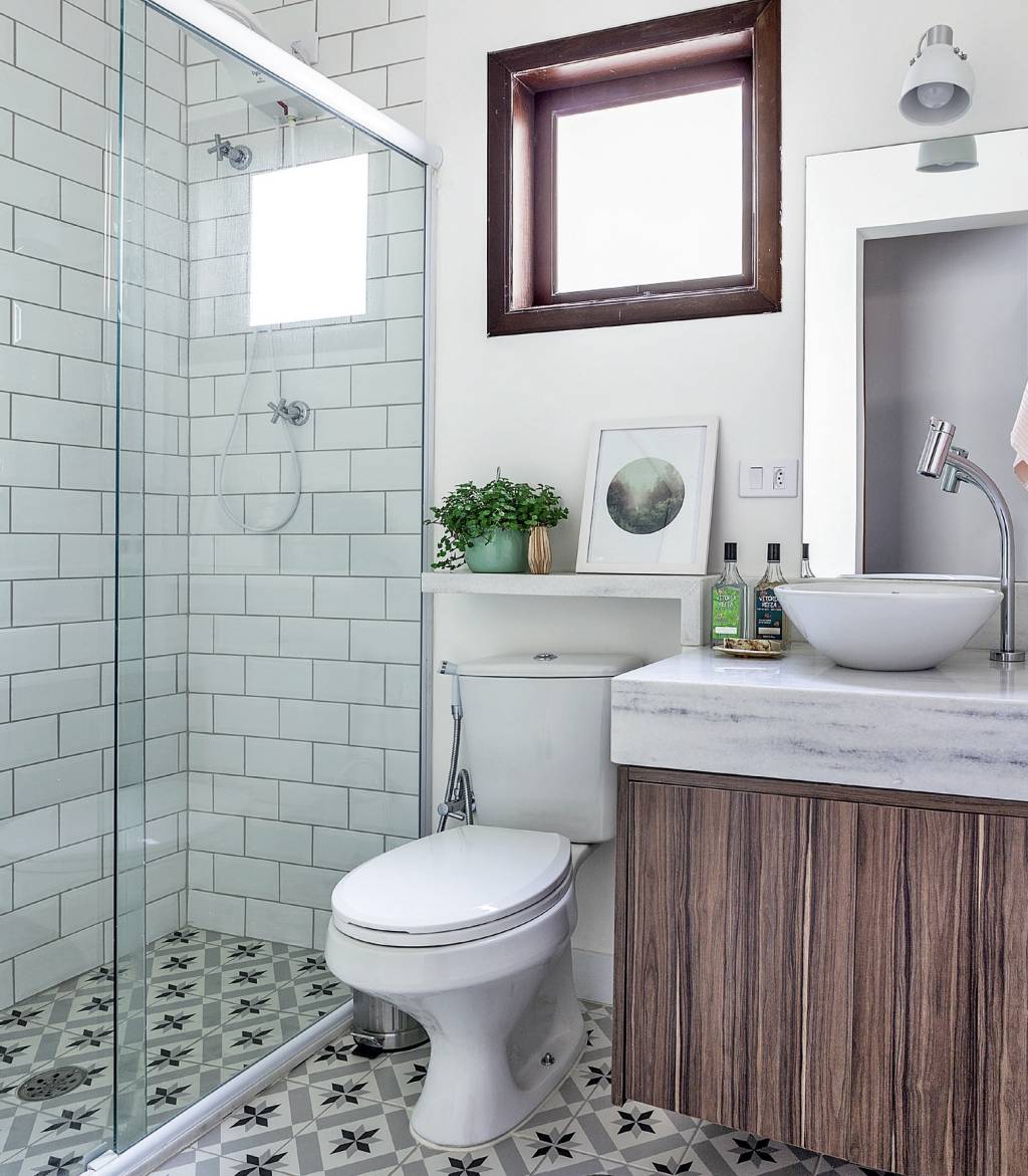 Reforma de sobrado antigo: fachada preservada, interior moderno e quintal charmoso