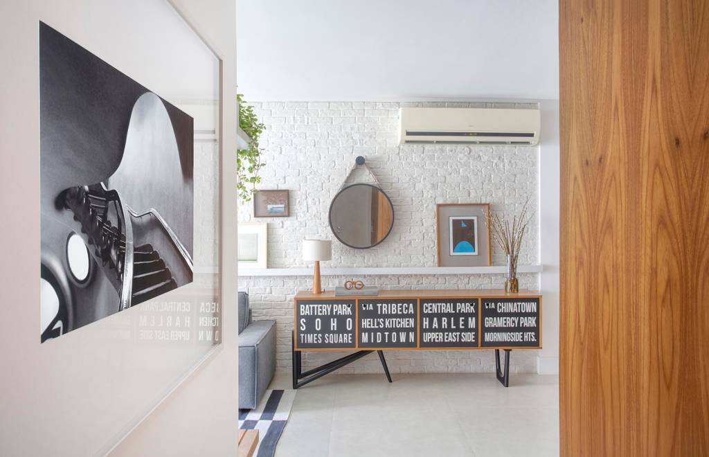 7-cubo-de-madeira-freijo-divide-ambientes-neste-ape-de-100-m-2_1000px 7-cubo-de-madeira-freijo-divide-ambientes-neste-ape-de-100-m-2_1000px