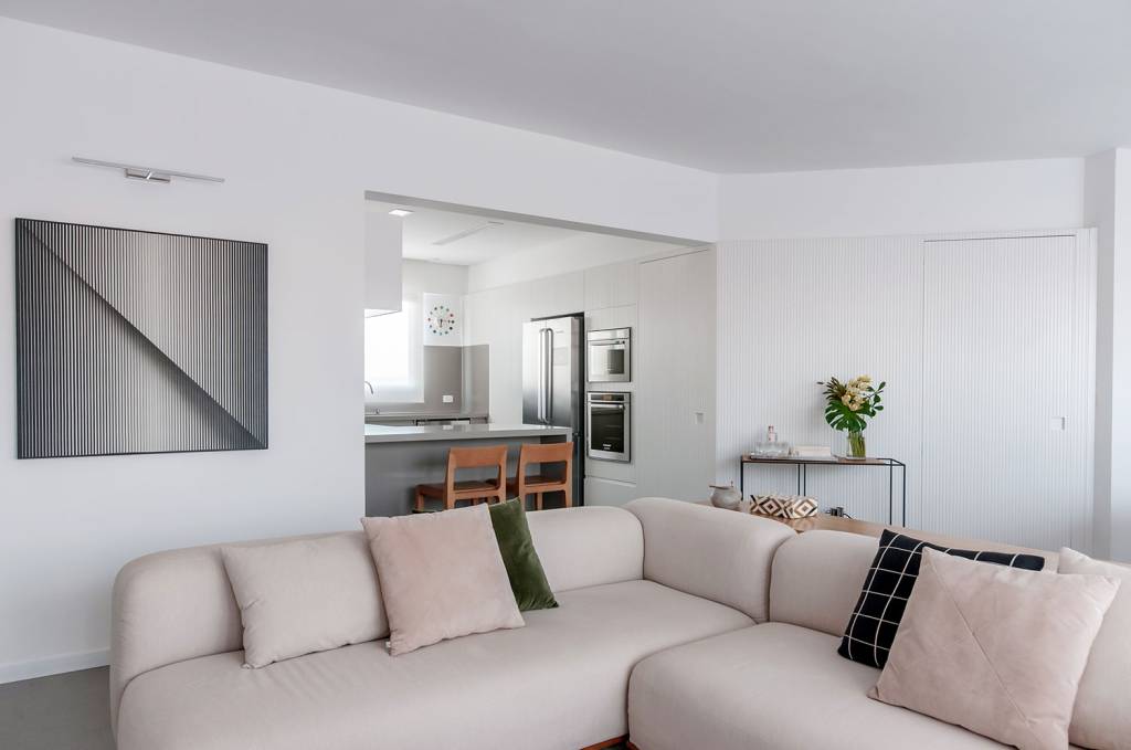 ambientes-integrados-com-estetica-minimalista-e-com-tons-claros-casa.com-estudio-marion-xavier-7 ambientes-integrados-com-estetica-minimalista-e-com-tons-claros-casa.com-estudio-marion-xavier-7